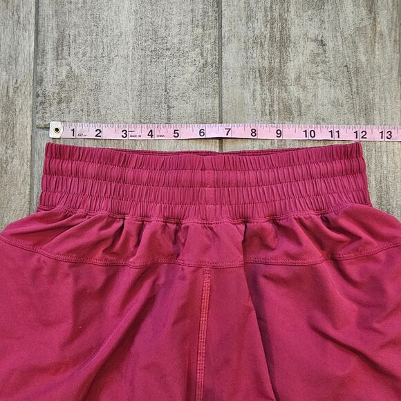 Lululemon Shake It Out Shorts Womens XS Pink Lightweight Run Athleisure - Picture 2 of 8